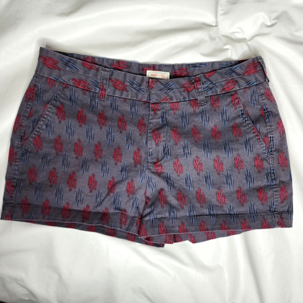 Khakis by GAP Shorts Mid Rise Gray Geometric Print The 3" Short  Women's Size 6